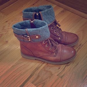 Worn once, fall boots.